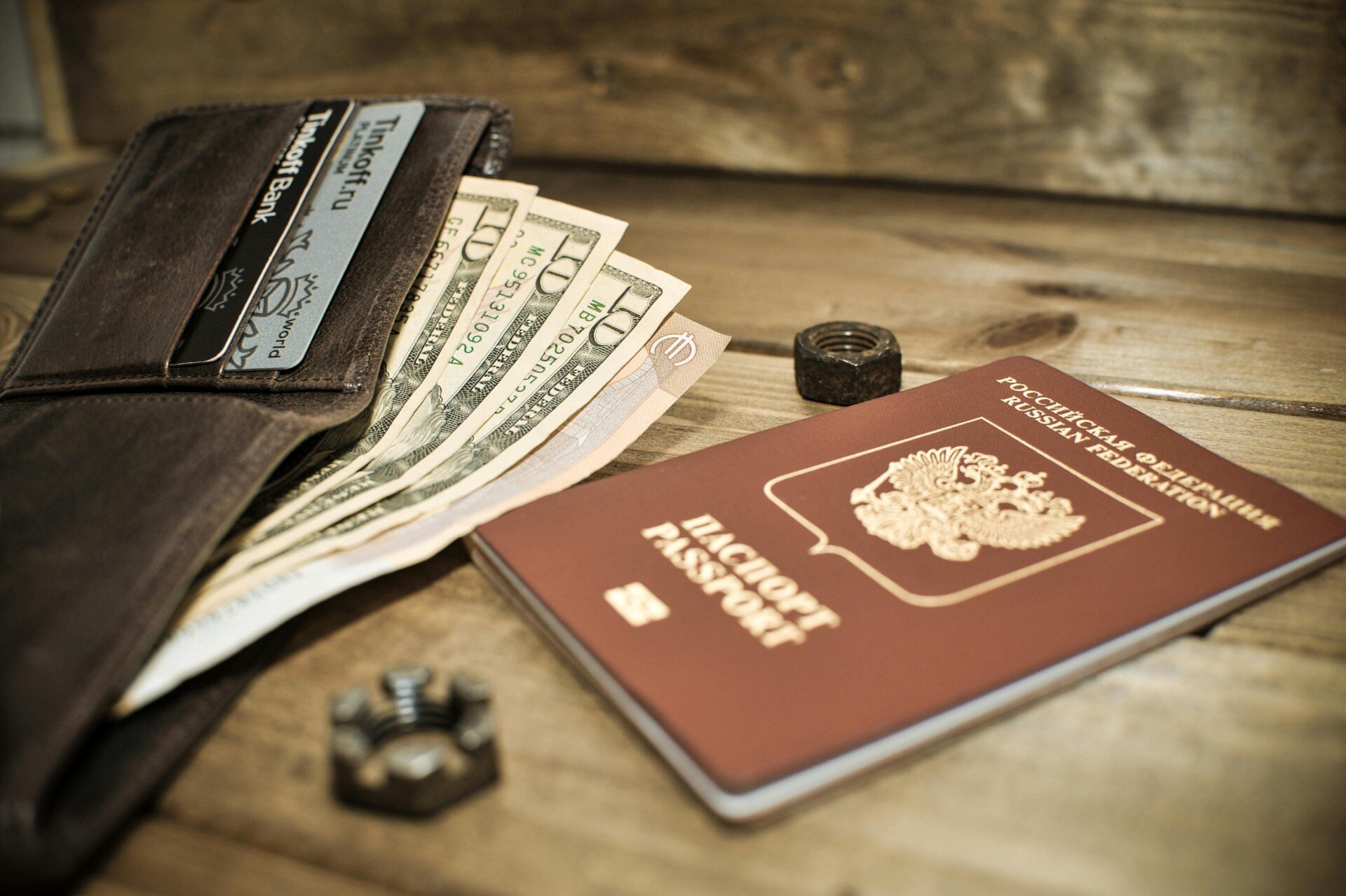 Razones para deportación de extranjeros en España